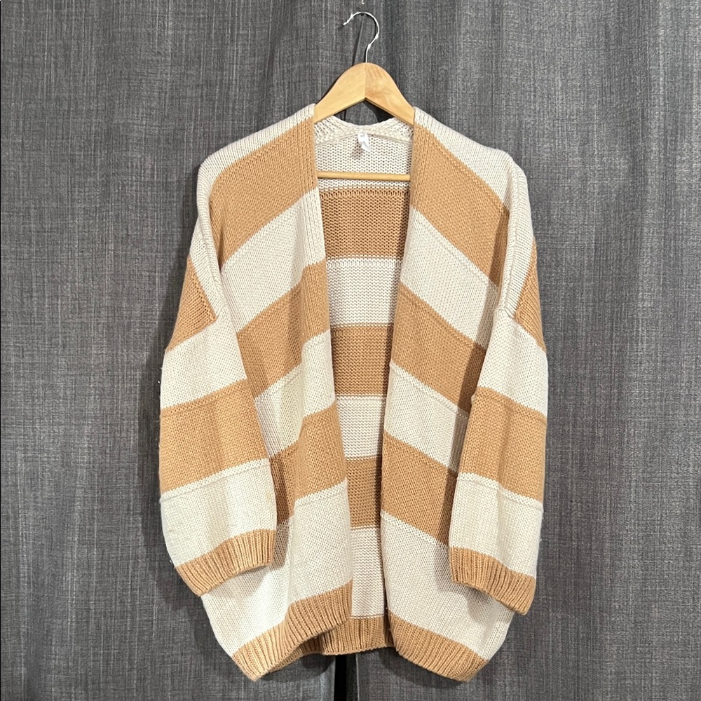 Wishlist cream and tan striped knit sweater cardigan size small medium